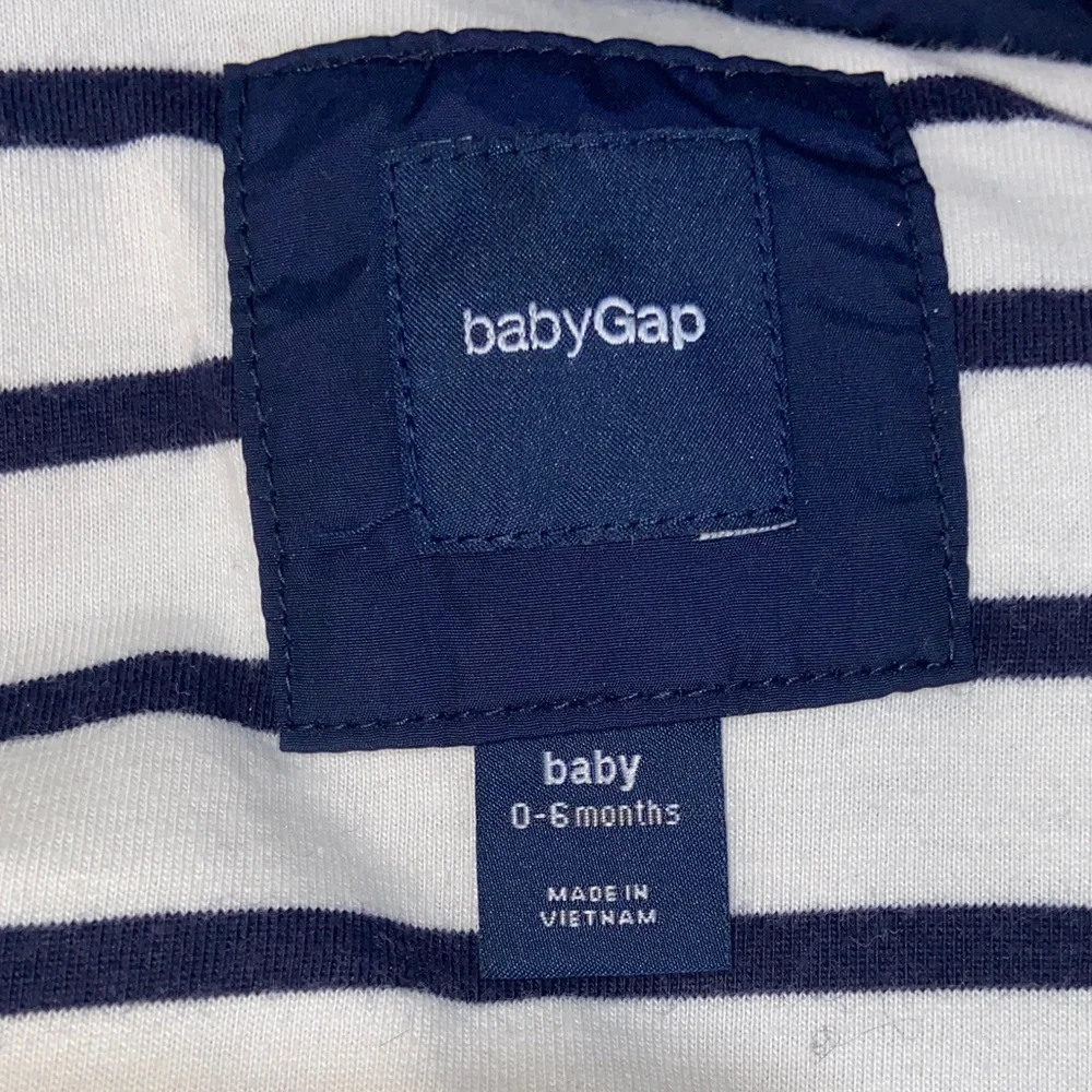 Baby GAP Kids Navy Puffer Jacket with Striped Lining Size 0-6 Months